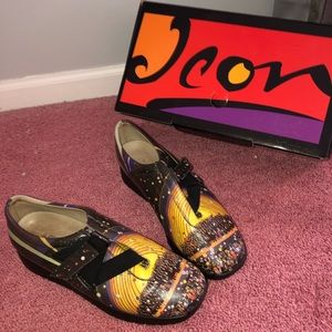 ICON “Hollywood” Velcro Sneaker